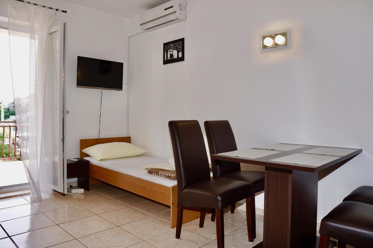 Apartments Victoria Trogir Ngoại thất bức ảnh