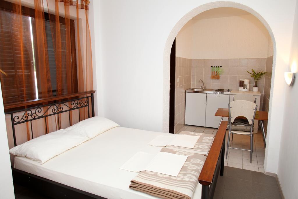 Apartments Victoria Trogir Ngoại thất bức ảnh